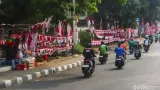 Pernak-pernik HUT Ke-81 RI Ramai Dijajakan Pedagang Musiman di Pasar Minggu