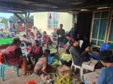 Kemensos Buka 3 Dapur Umum untuk Korban Gempa di Manggarai Timur