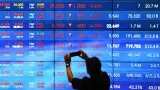 IHSG Ditutup Melemah ke Level 6.534, Sektor Kesehatan Pimpin Penurunan