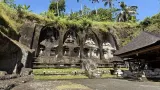 Sejarah BCA, Pertemuan Sudono Salim, Mochtar Riady, dan Petunjuk Spiritual Gunung Kawi