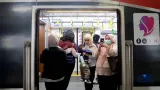 Perempuan RI Kuasai Surat Utang Ritel Negara