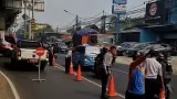 Kebakaran Pabrik Bingkai di Duren Sawit Picu Kepadatan Lalu Lintas