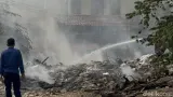 Sudah 24 Jam Lebih, Kebakaran Sampah di Pisangan Tangsel Belum Padam
