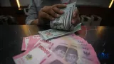 Rupiah Dibuka Menguat ke Rp17.610 per Dolar AS pada Awal Pekan