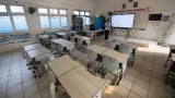 Isi BBM Antre di Makassar, Siswa Sekolah Terpaksa Belajar Jarak Jauh
