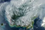 Citra Satelit NASA Rekam Kebakaran Lahan Gambut Pekat Yang Pekatkan Langit Indonesia