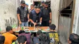 Polisi Gerebek 2 Sarang Narkoba di Medan, Sembilan Pria Diamankan