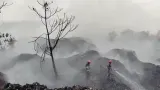 Hari ke-4 Pemadaman Kebakaran TPA Galuga, Api Masih 'Timbul Tenggelam