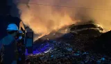 Kebakaran TPA Putri Cempo Solo, Api Mengamuk di Blok D, Water Cannon Dikerahkan