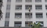 Evakuasi Penghuni Korban Kebakaran Apartemen Pavilion Jakpus Berlangsung Dramatis