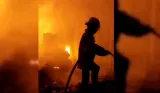 Kebakaran Gudang Penyimpanan Tembakau Pabrik Rokok di Sidoarjo Hanguskan Bangunan 700 Meter Persegi