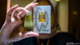 Harga Emas Antam Melemah Rp 33.000 per Gram Selama Sepekan